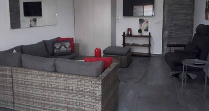 Studio In Dbayeh In A Prime Location, Wifi, 38sqm