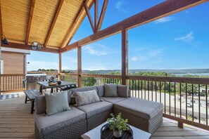 Outdoor dining - Outdoor TV & Fireplace,  Big Lake Views, Game Room, Free SDC Tickets, (Kimberling City)