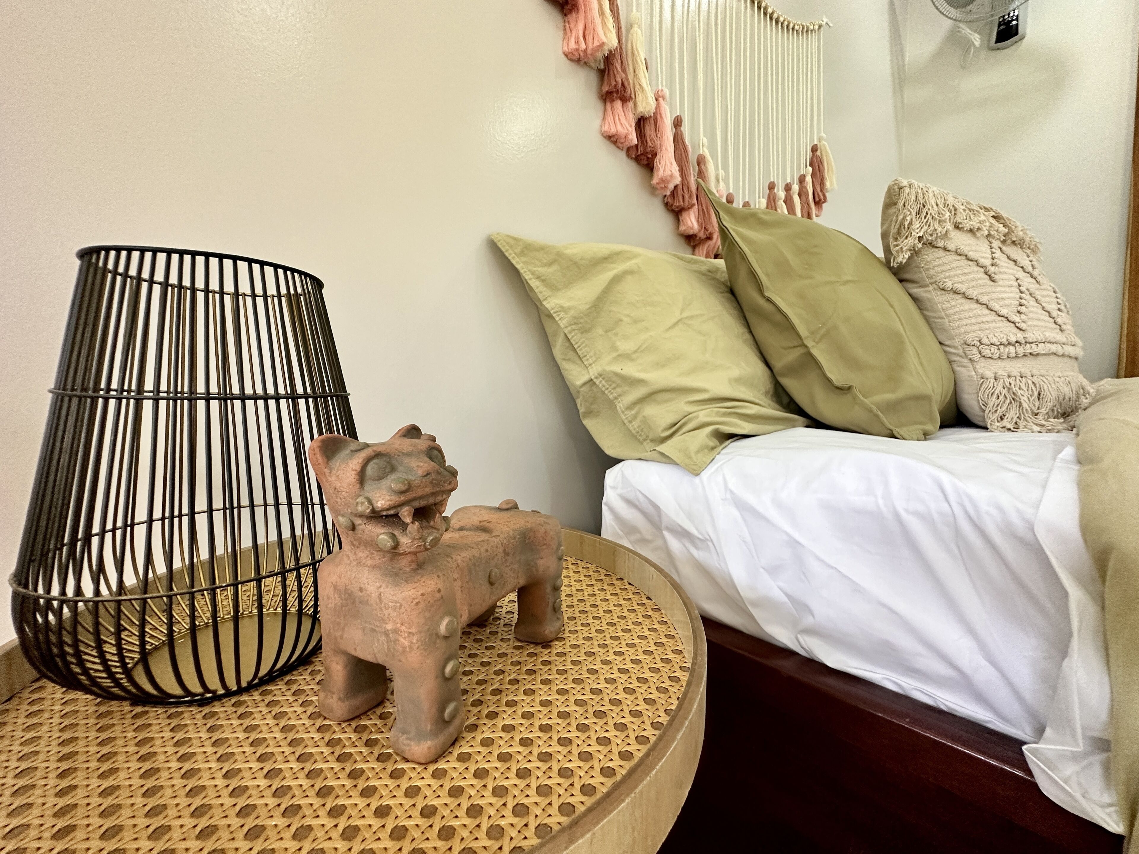 디자인 스튜디오 스위트 | 책상, 무료 WiFi