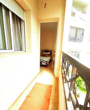 Property grounds - Tangier Berber Hideaway : Private Room , 10 minutes from the city center (Tangier)