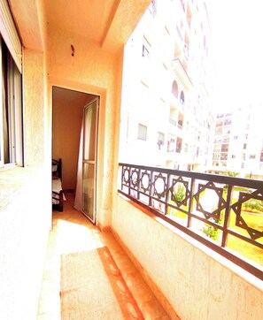 Property grounds - Tangier Berber Hideaway : Private Room , 10 minutes from the city center (Tangier)