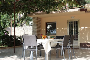 Apartment, 2 Bedrooms, Terrace, Garden View | Outdoor dining - Apartment for 4 Person in Liznjan,istrien,kroatien (Liznjan)