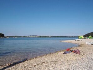 Apartment, 2 Bedrooms, Terrace, Garden View | Beach - Apartment for 4 Person in Liznjan,istrien,kroatien (Liznjan)