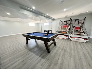 Spielezimmer