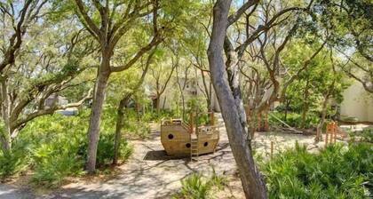 Villa 453 - fantastic condo close to pool and beaches