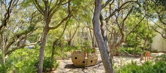 Villa 453 - fantastic condo close to pool and beaches