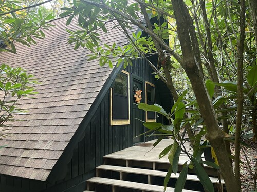 A-frame Blue Ridge Parkway Cabin - Treehouse porch
