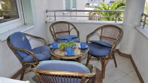 Room - Apartments Milka - 150 m From sea (Biograd na Moru)