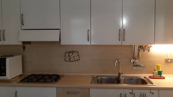 Villa, 2 Bedrooms, Accessible, Smoking | Interior