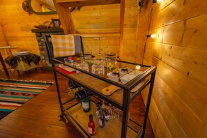 Interior - "Peace & Quiet", Nature's Retreat, 50 yds from Trailhead, Wildlife Galore (Cloudcroft)