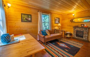 Fireplace, books, stereo