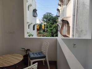 Balcony - Wari- 1km To Rock Beach (Puducherry)