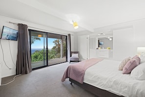 6 bedrooms, iron/ironing board, free WiFi, bed sheets