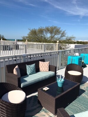 Terrace/patio - THE PERFECT OCEAN PLACE/PRIVATE ELEVATOR/DOCK/HEAT POOL. MARATHON   (Marathon)
