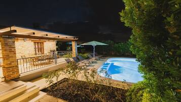 House, Smoking | 4 bedrooms