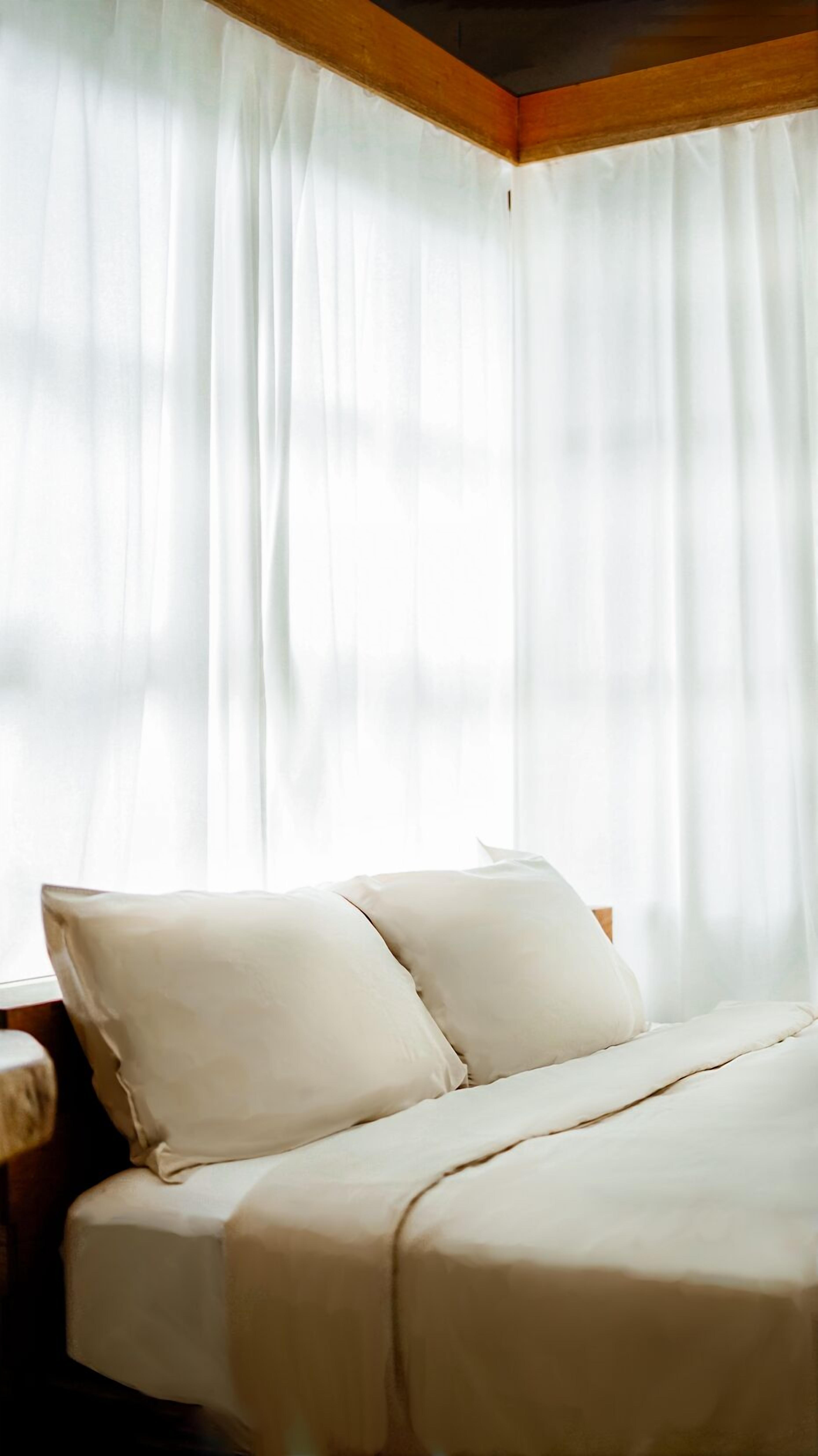 免费 WiFi、床单