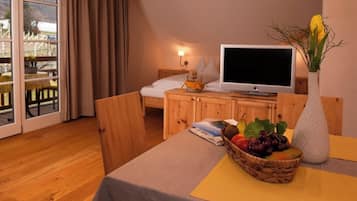 1 quarto, Wi-Fi de cortesia, roupa de cama