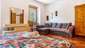 2 habitaciones, wifi gratis y ropa de cama