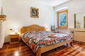 2 quartos, Wi-Fi de cortesia, roupa de cama