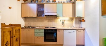 Apartment 'Casa Ai Laresi 2' with Private Garden and Wi-Fi