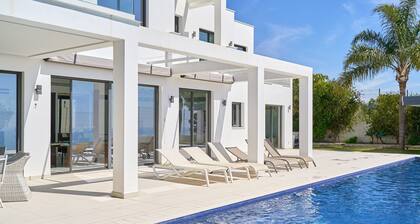 Villa 'Palacio Nazari' mit privatem Pool, WLAN und Klimaanlage