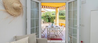 Apartment "Isabel Beach and Bike" with Private Garden & Wi-Fi