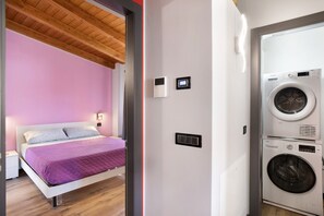 1 bedroom, iron/ironing board, free WiFi, bed sheets - Apartment "Agriturismo Il Borgo - Ulivo" with Private Terrace and Wi-Fi (Villanova d'Albenga)