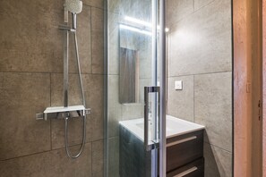 Dusche, Haartrockner