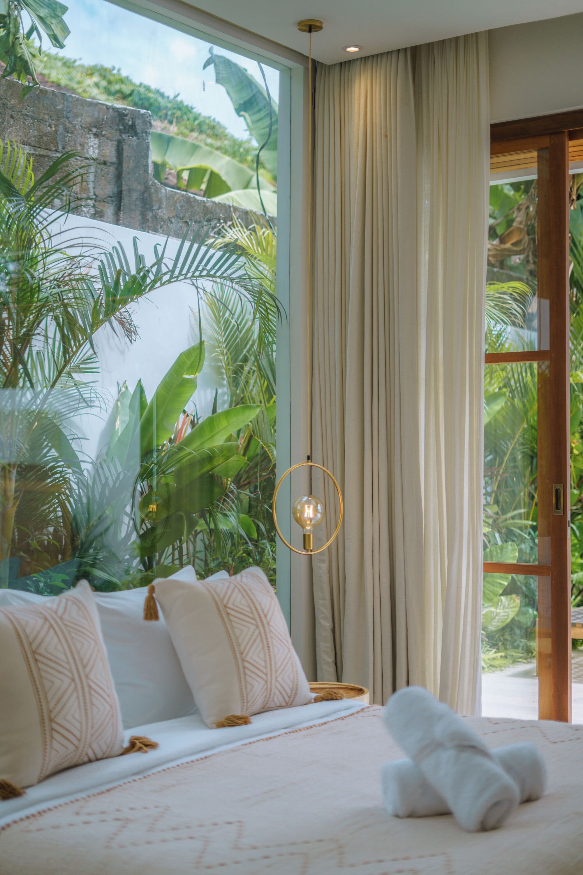 1 bedroom, in-room safe, desk, iron/ironing board