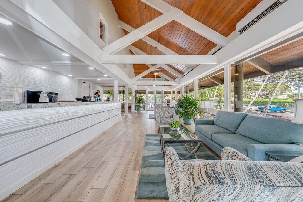 PK L208 True Oceanfront 1BD with stunning sunset - Honokowai | Vrbo