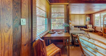 The Wee Cottage | House in Anna Maria