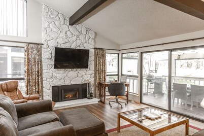 Breath in Fresh Mt Spring Air from a Private Deck w/a River & Golf Course View