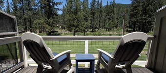 4th Fairway Retreat Overlooking the Feather River + A/C & EV Charger