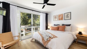 3 bedrooms, iron/ironing board, free WiFi, bed sheets - Barney's Beach House - A Haven of Comfort and Style (Narrawallee)