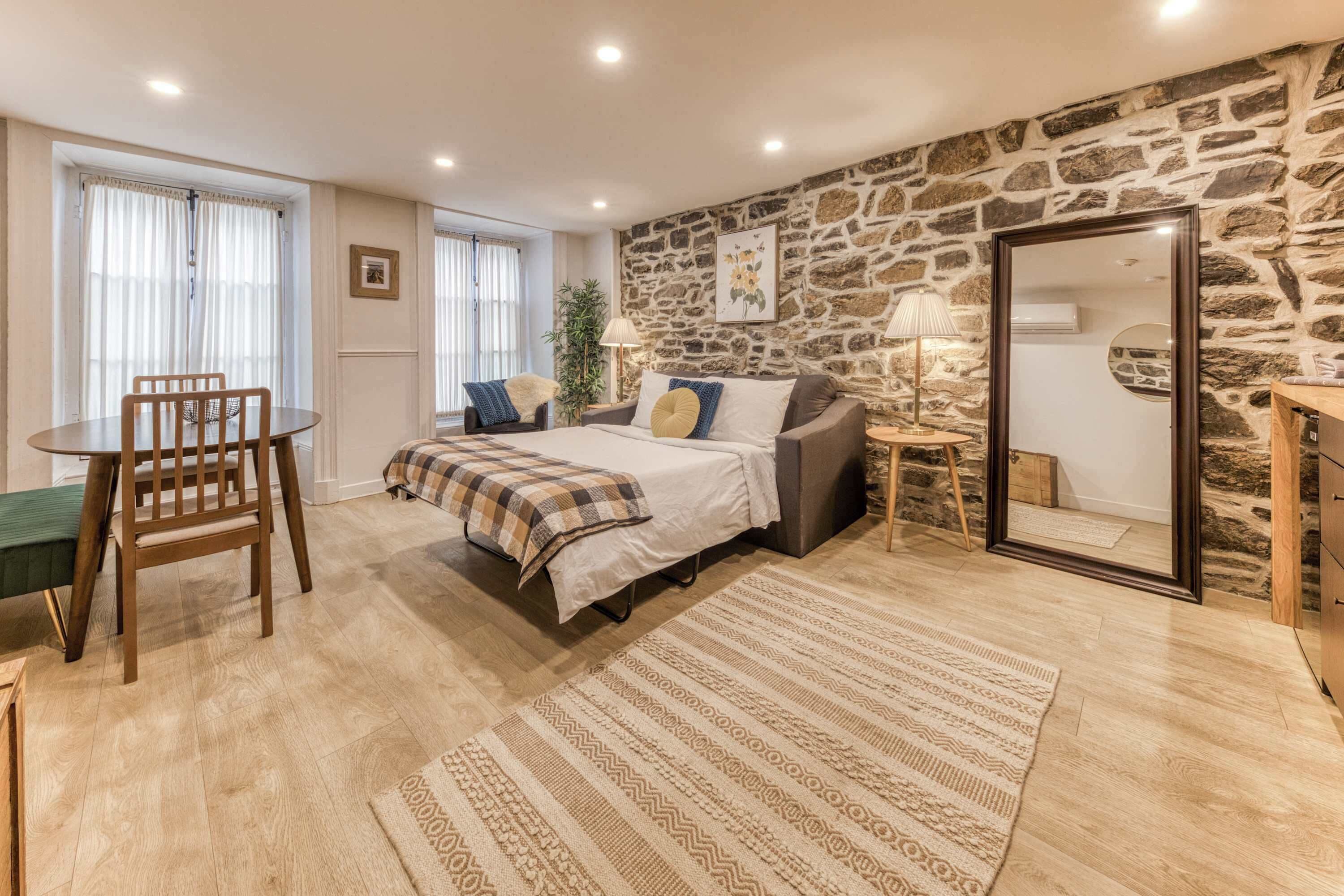 1 chambre, fer et planche à repasser, Wi-Fi, draps fournis