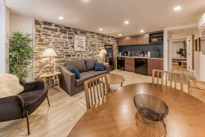 Elegant 1 Bedroom Suite