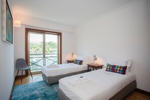 3 多间卧室、熨斗/熨衣板、WiFi、床单