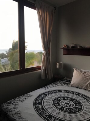 4 dormitorios, tabla de planchar con plancha, wifi y ropa de cama