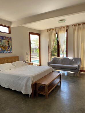 4 chambres, fer et planche à repasser, Wi-Fi, draps fournis