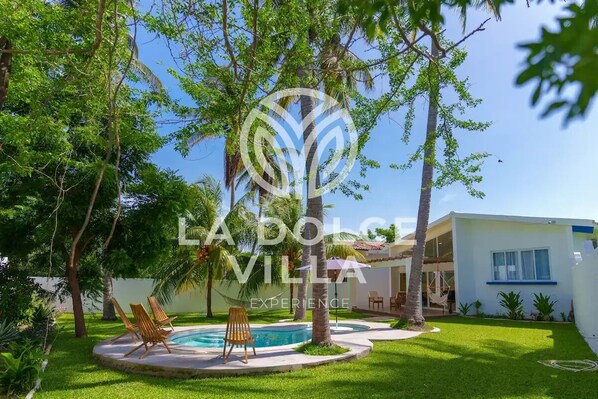 Alberca al aire libre 