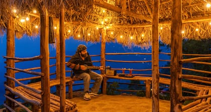 Zostel Poombarai (Kodaikanal)
