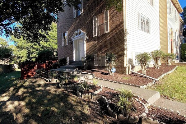 Shared Dormitory, 1 Bedroom, Patio | Property entrance - Room in House - Majestic Private Room (Alexandria)