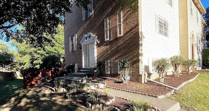 Room in House - Majestic Private Room