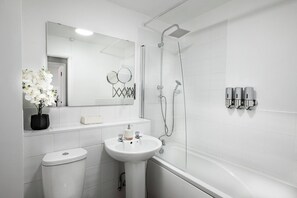 Apartment, 1 Bedroom, City View | Bathroom - Train Station Serenity (Staines)