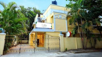 Voorkant van accommodatie