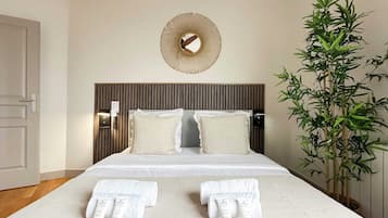 1 bedroom, iron/ironing board, travel crib, WiFi