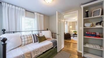 3 bedrooms, free WiFi, bed sheets