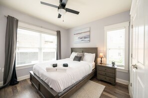 1 habitación, tabla de planchar con plancha, wifi y ropa de cama