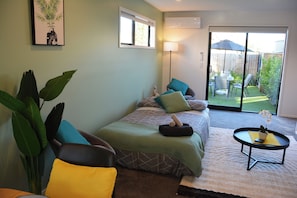 2 chambres, fer et planche à repasser, Wi-Fi gratuit, draps fournis