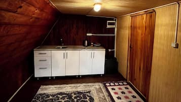 Deluxe Bungalow | Private kitchen | Electric kettle